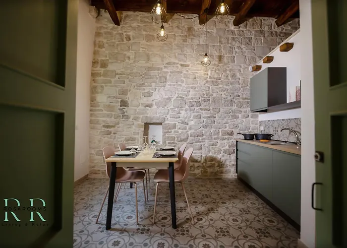 Rosa Rooms - Dimora Di Charme - Casa Vacanze Per Famiglie A Bisceglie - Family House